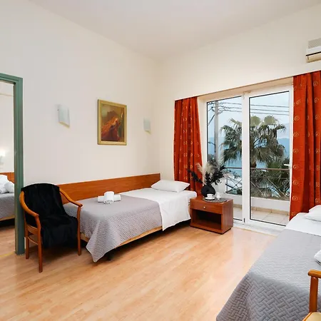 κυανή ακτή Hotel 2*