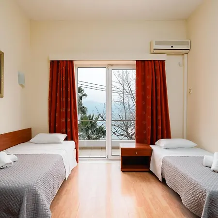κυανή ακτή Hotel 2*